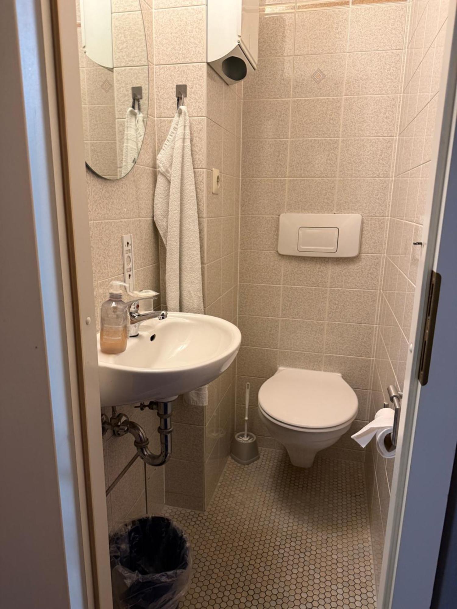 Economy Single Room